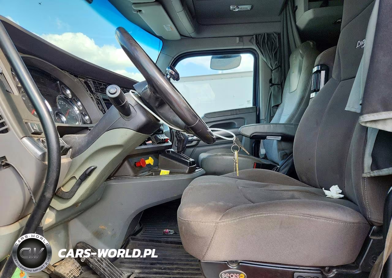 2017 Kenworth T680 Semi Truck VIN:1XKYDP9X8HJ142283 - 7