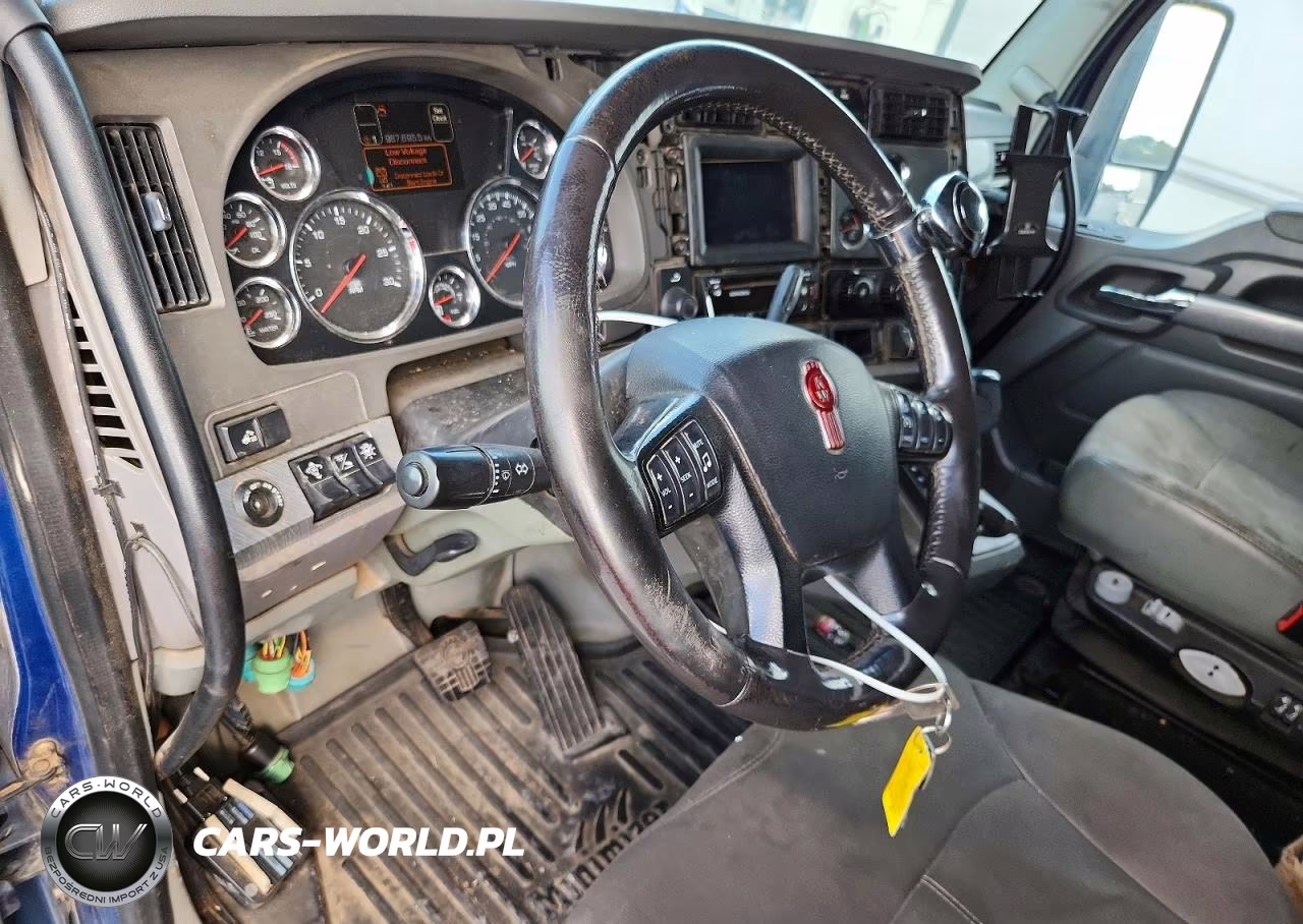 2017 Kenworth T680 Semi Truck VIN:1XKYDP9X8HJ142283 - 8