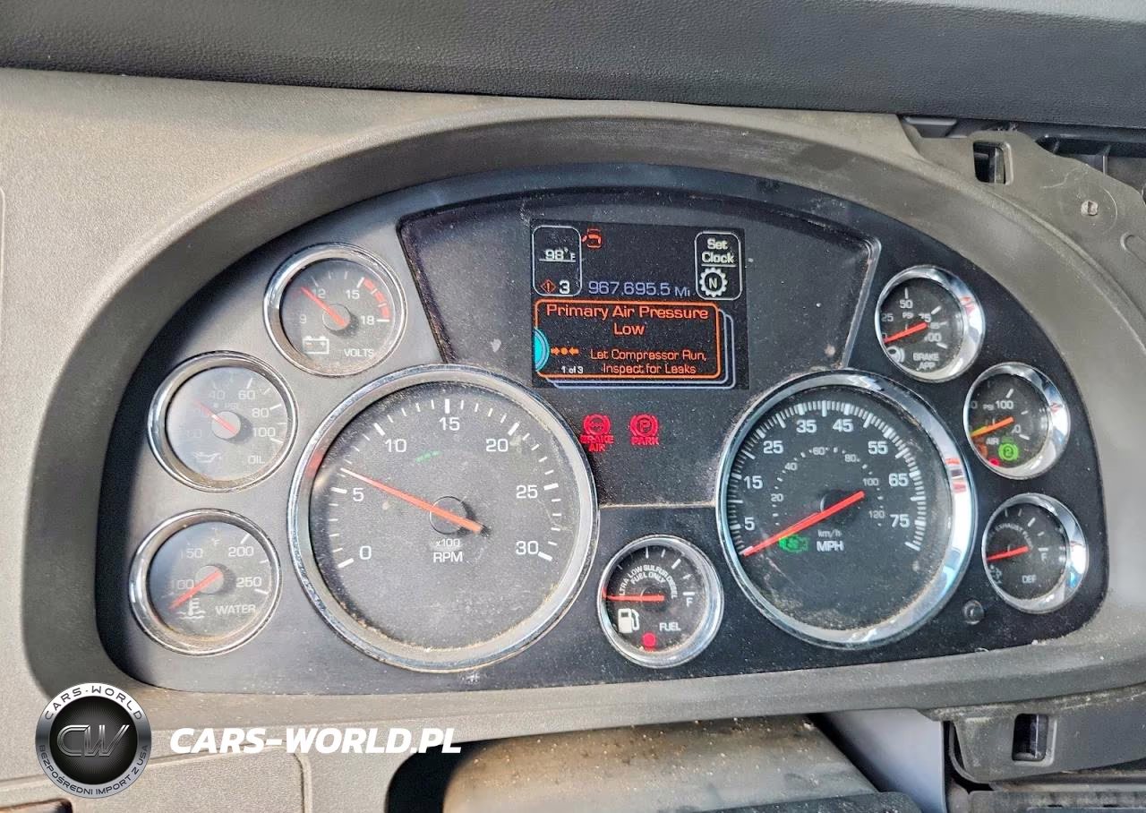 2017 Kenworth T680 Semi Truck VIN:1XKYDP9X8HJ142283 - 9