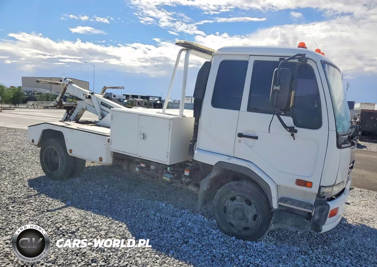 2010 Nissan Diesel Ud2000 Tow Truck VIN:JNAMB81H3AAE80101 - 4