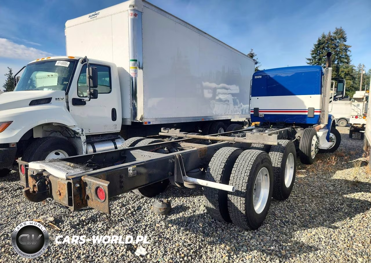 2018 Peterbilt 567 Truck Cab And Chassis VIN:1NPCXP0X0JD473785 - 3
