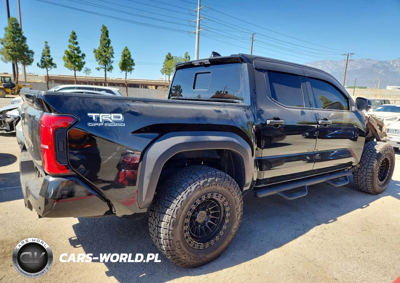 2025 Toyota Tacoma Trd Off-Road VIN:3TMLB5JN2SM102169 - 3