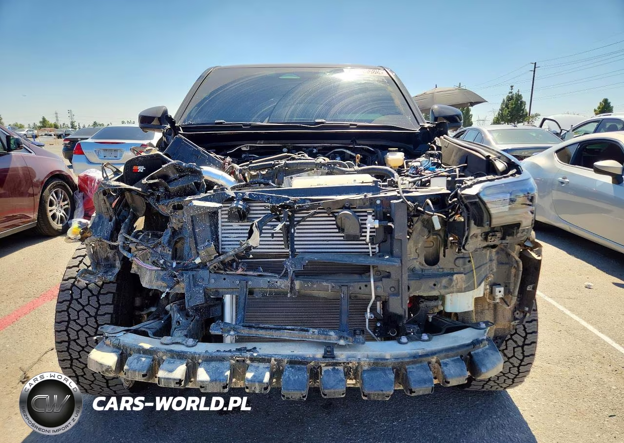 2025 Toyota Tacoma Trd Off-Road VIN:3TMLB5JN2SM102169 - 5