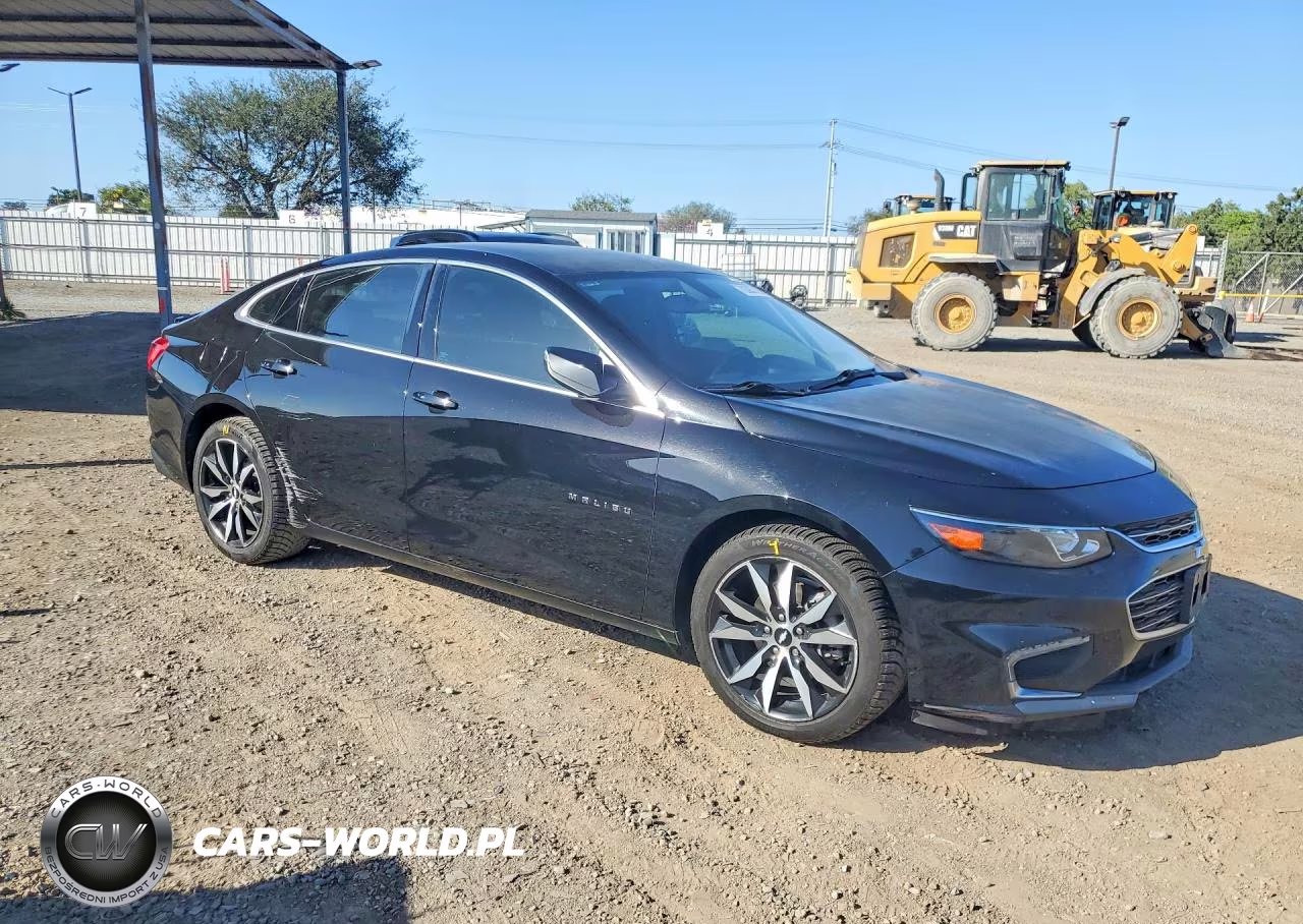 2018 Chevrolet Malibu Lt VIN:1G1ZD5STXJF100775 - 4
