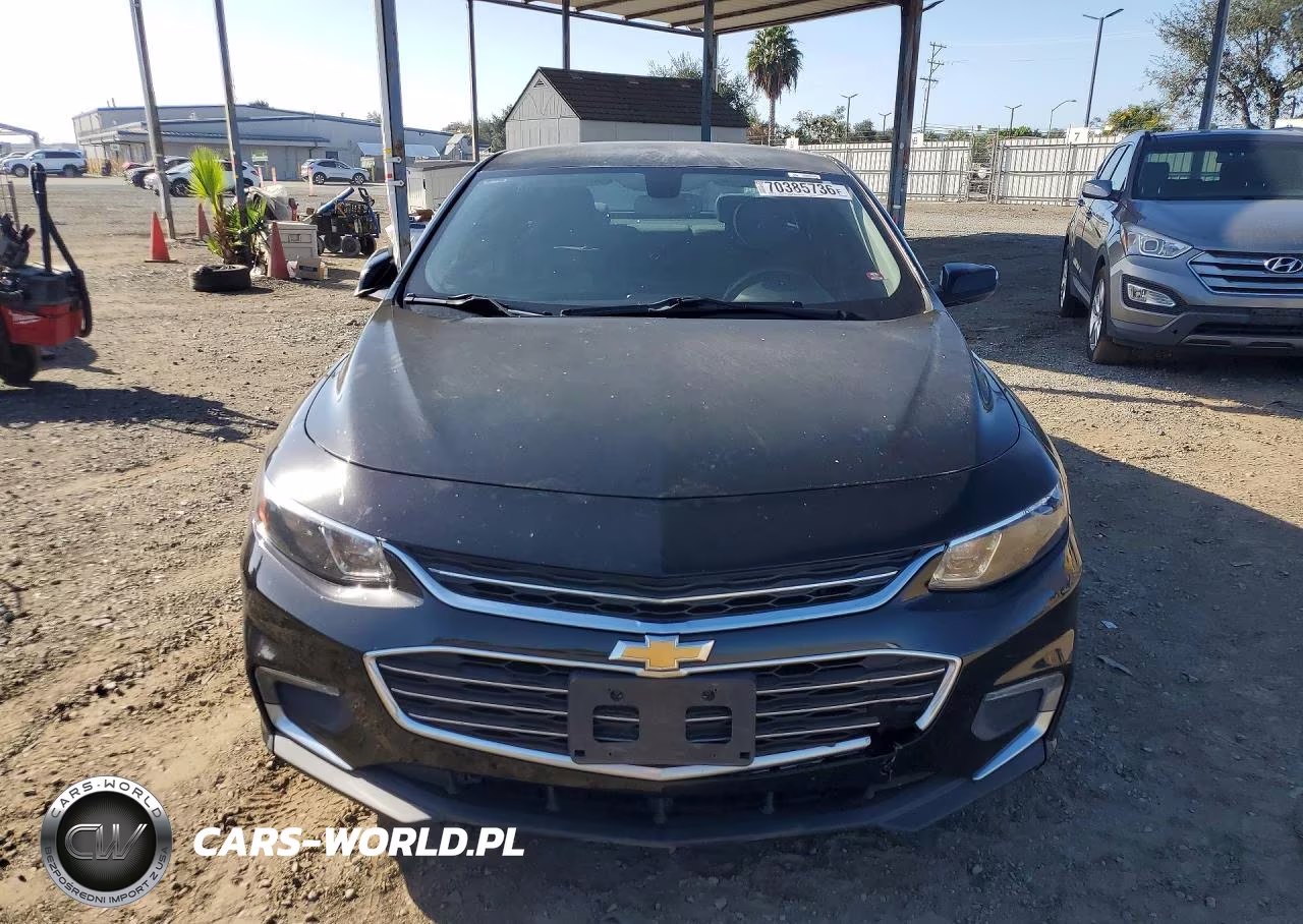 2018 Chevrolet Malibu Lt VIN:1G1ZD5STXJF100775 - 5