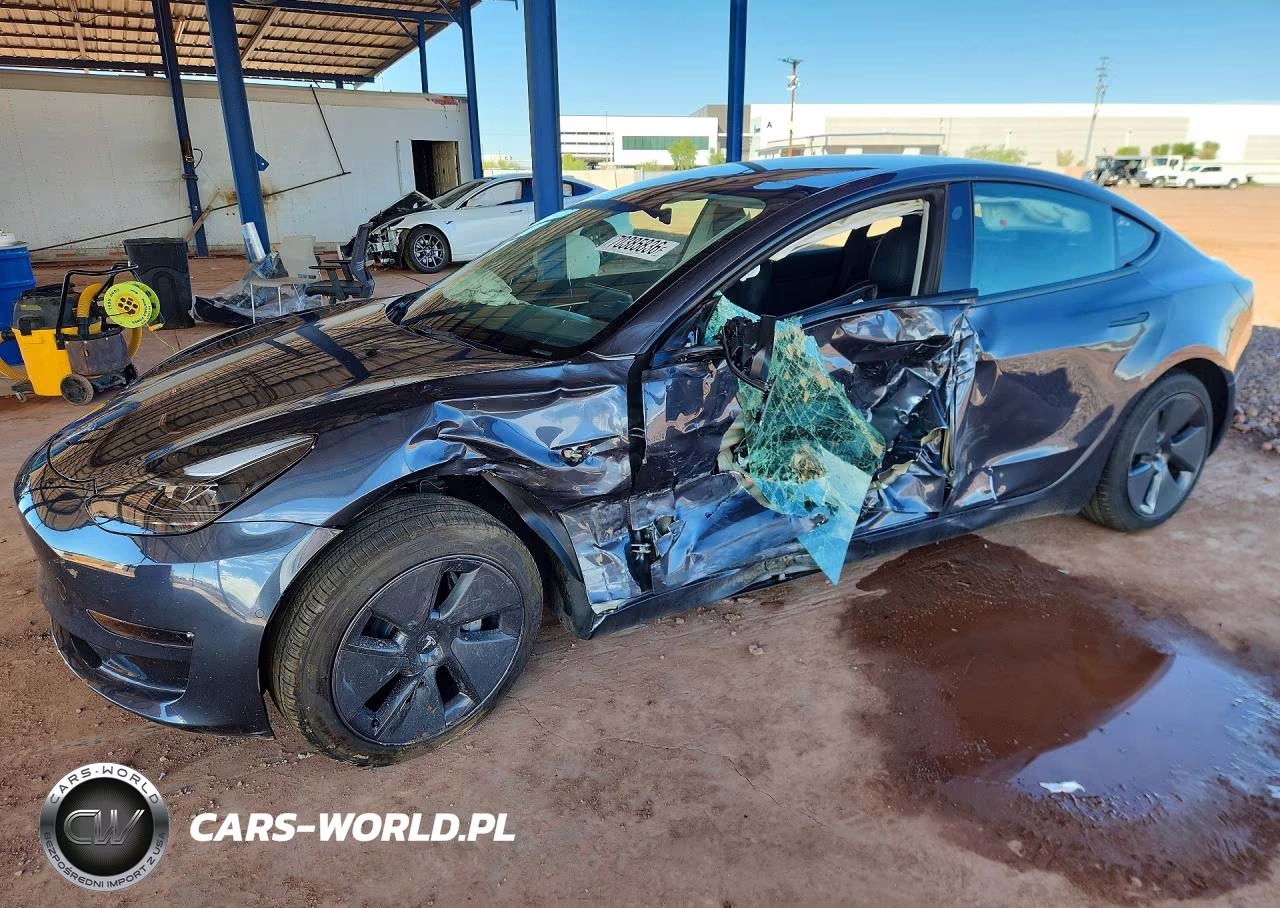 2022 Tesla Model 3 – zdjęcie 1 z 12