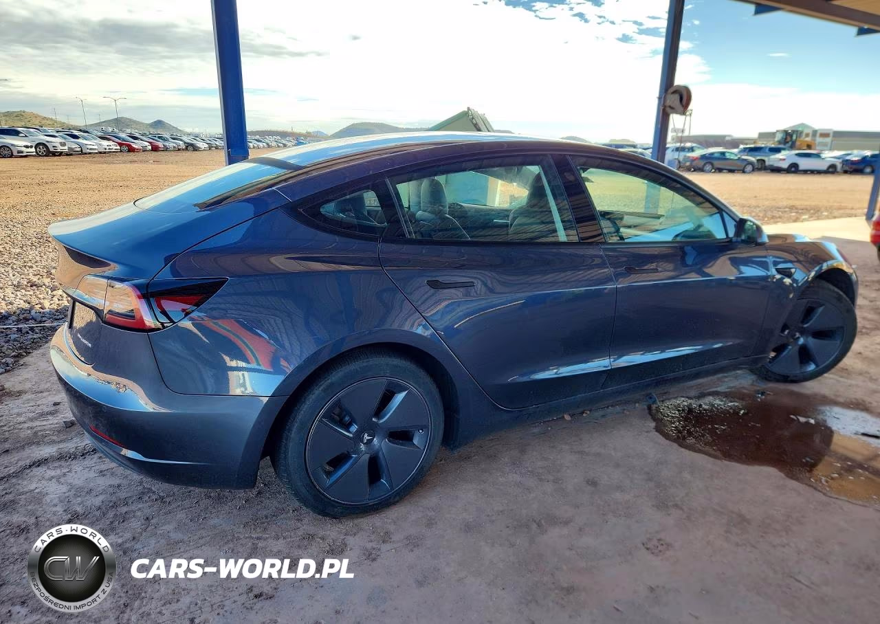 2022 Tesla Model 3 VIN:5YJ3E1EB8NF299390 - 3