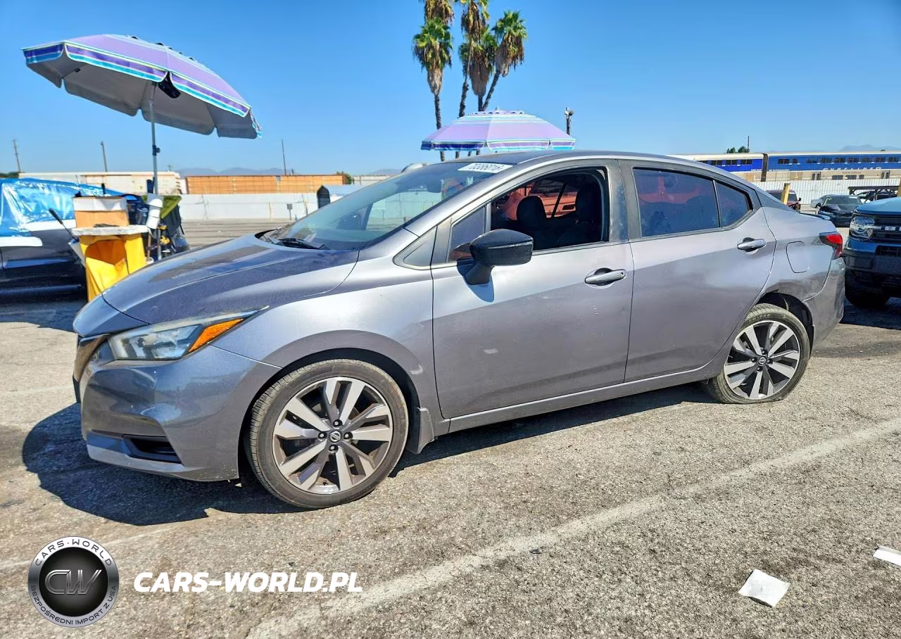 2020 Nissan Versa Sr