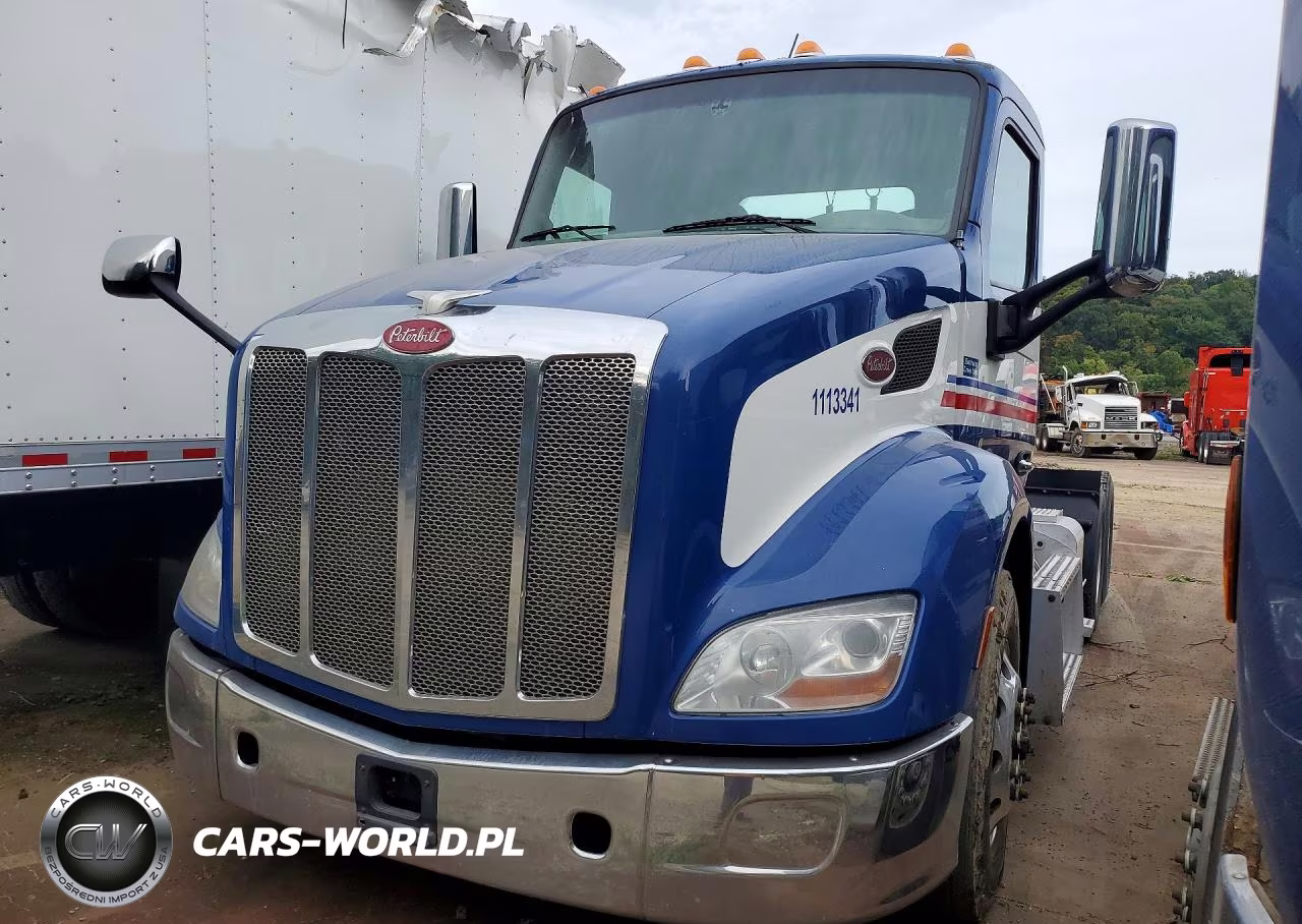 2017 Peterbilt 579 - Semi Truck