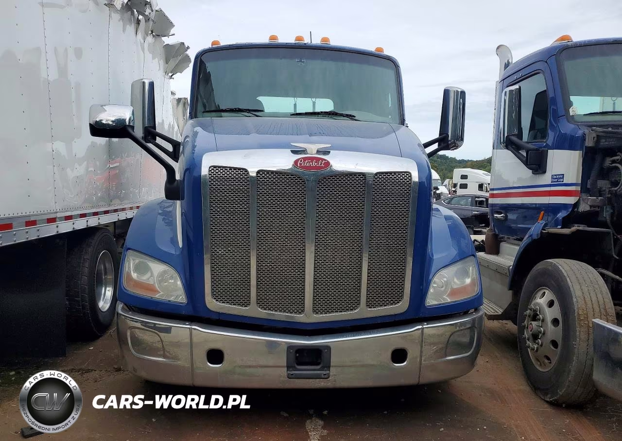 2017 Peterbilt 579 - Semi Truck VIN:1XPBDP9X2HD432145 - 5