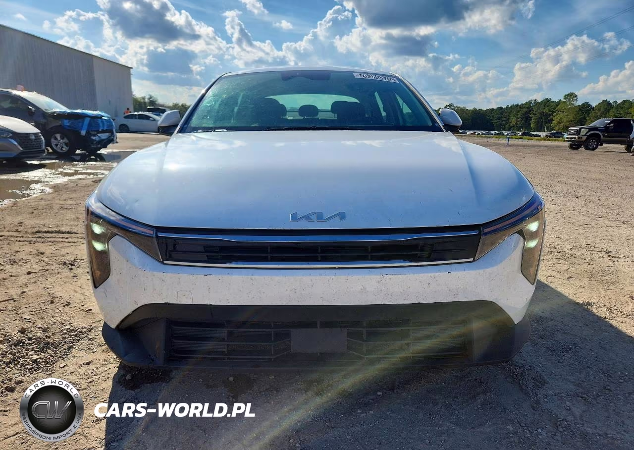 2025 Kia K4 Lxs VIN:3KPFT4DE1SE104974 - 5