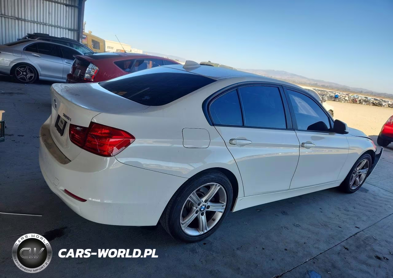 2013 BMW 328 I Sulev VIN:WBA3C1C51DF435630 - 3