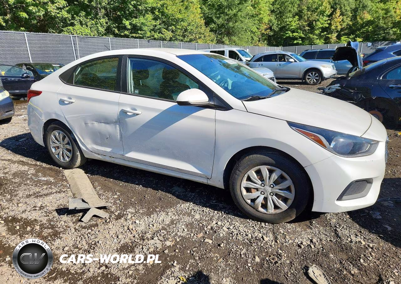 2019 Hyundai Accent Se VIN:3KPC24A33KE076412 - 4