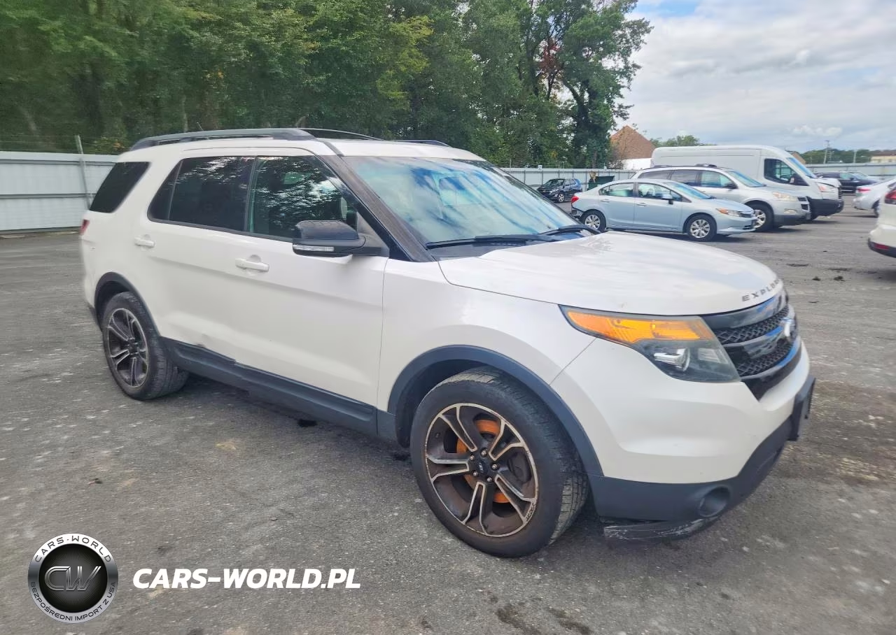 2015 Ford Explorer Sport VIN:1FM5K8GT3FGB70797 - 4