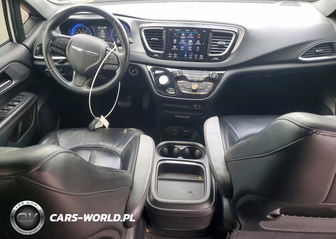2018 Chrysler Pacifica Touring L VIN:2C4RC1BG7JR261809 - 8