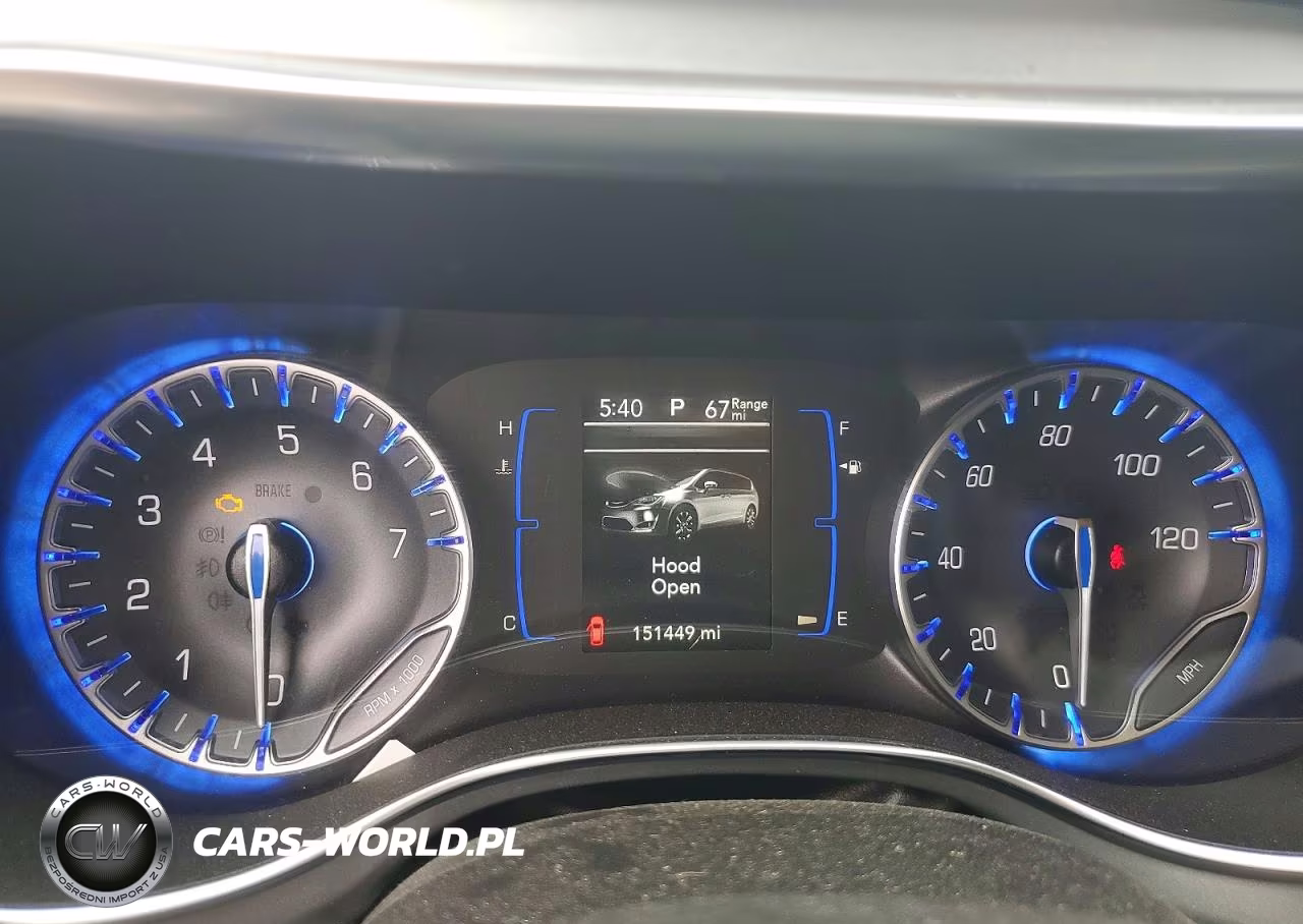 2018 Chrysler Pacifica Touring L VIN:2C4RC1BG7JR261809 - 9