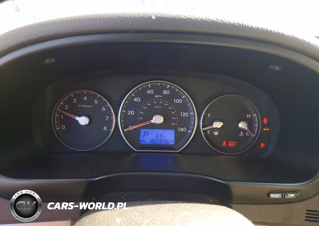 2011 Hyundai Santa Fe Gls VIN:5XYZGDAB8BG070210 - 9