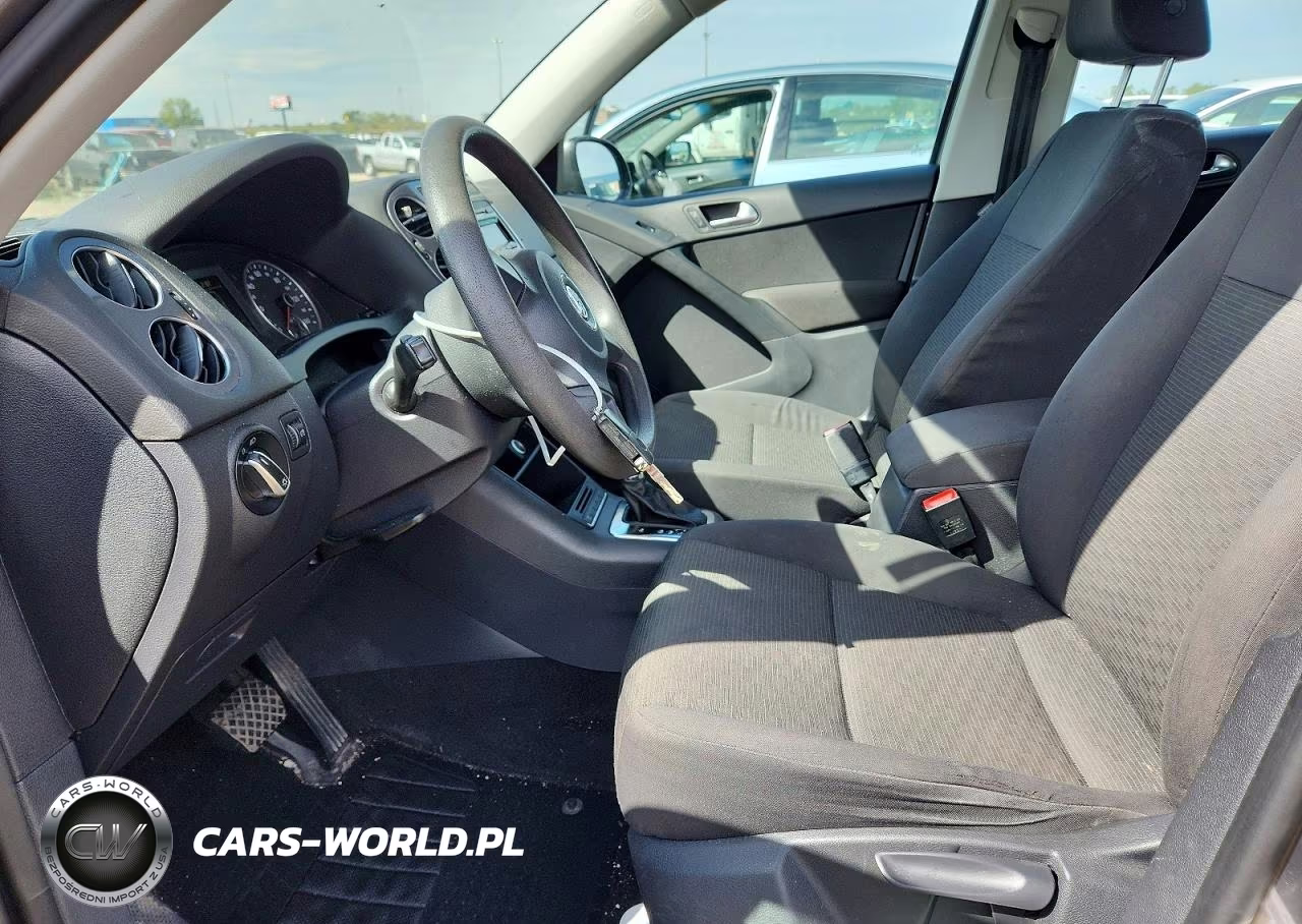 2012 Volkswagen Tiguan S VIN:WVGAV7AX6CW004335 - 7