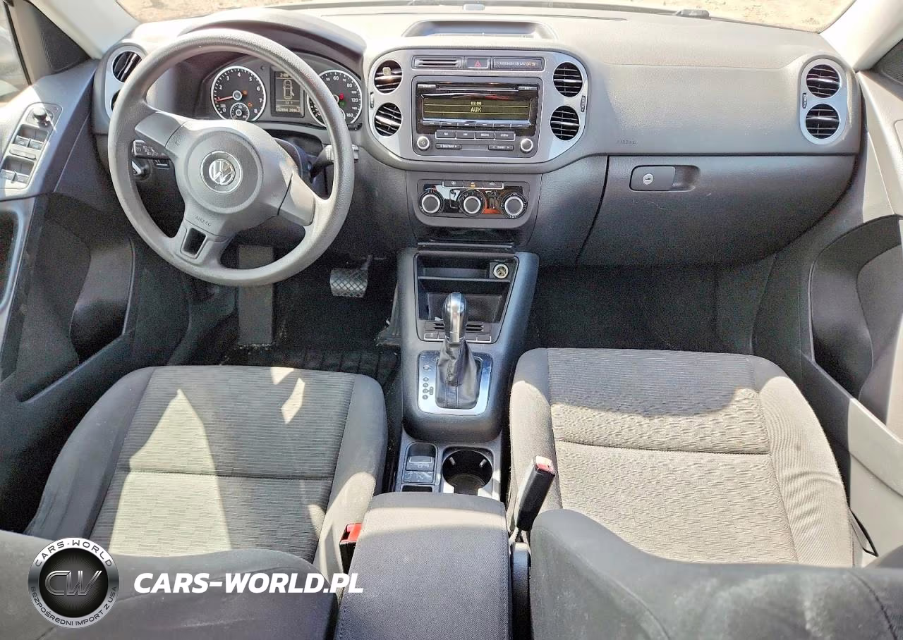 2012 Volkswagen Tiguan S VIN:WVGAV7AX6CW004335 - 8