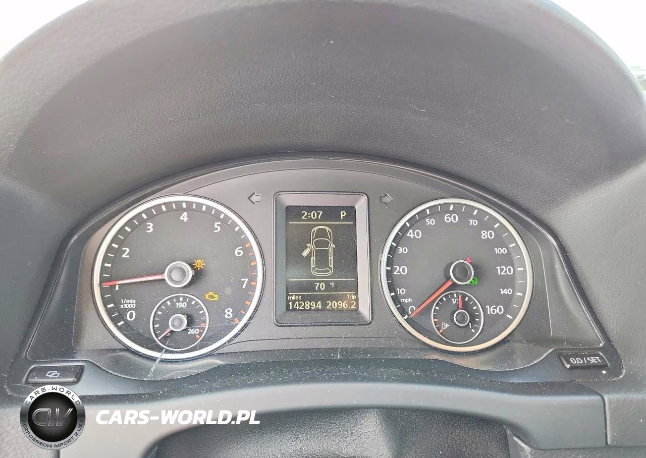 2012 Volkswagen Tiguan S VIN:WVGAV7AX6CW004335 - 9