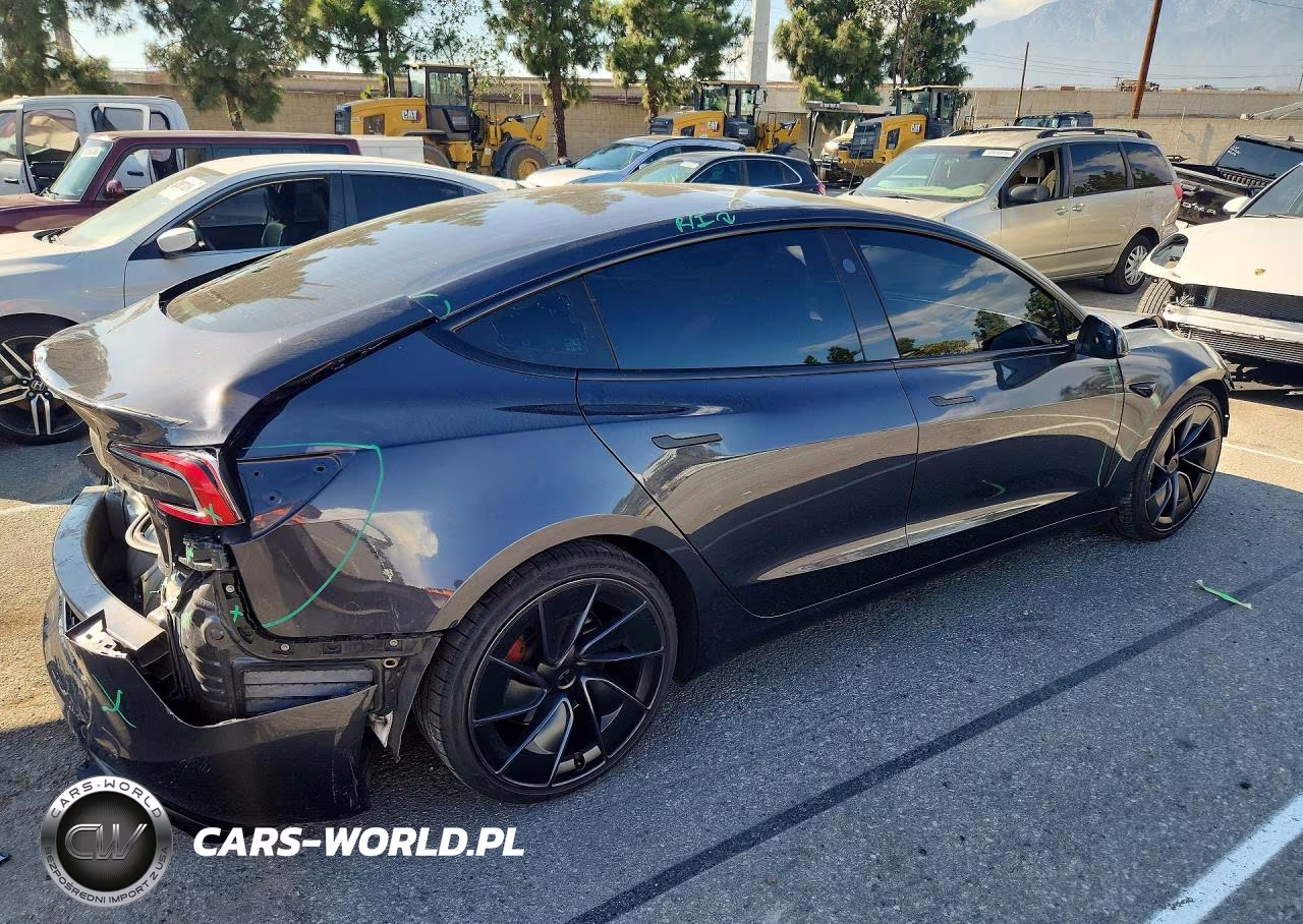 2024 Tesla Model 3 VIN:5YJ3E1ET9RF808515 - 3