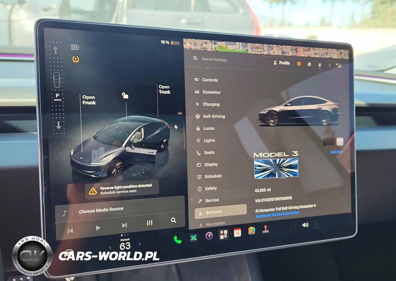 2024 Tesla Model 3 VIN:5YJ3E1ET9RF808515 - 9