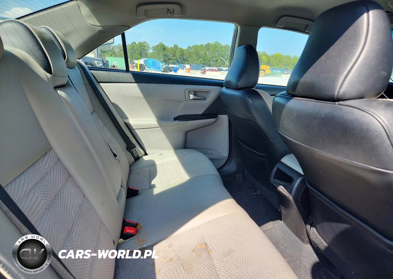 2017 Toyota Camry Se VIN:4T1BF1FK3HU350079 - 10