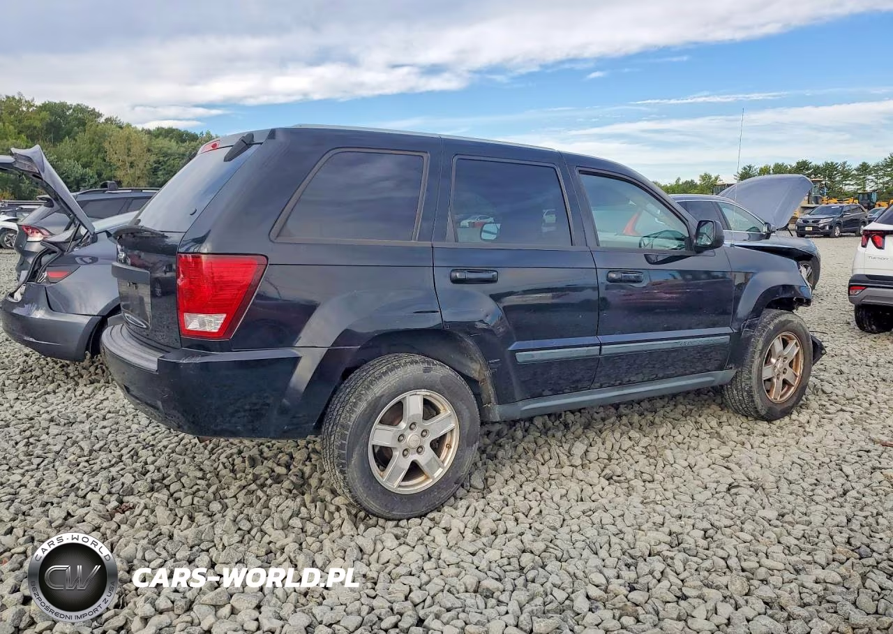 2007 Jeep Grand Cherokee Laredo VIN:1J8GR48KX7C644429 - 3