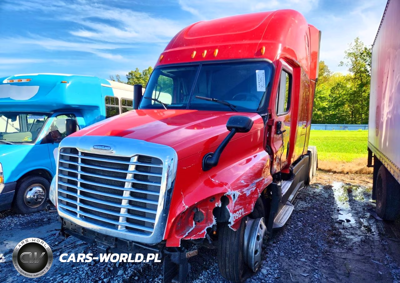2018 Freightliner Cascadia 125 Semi Truck VIN:1FUJGLDR9JLJK5212 - 1