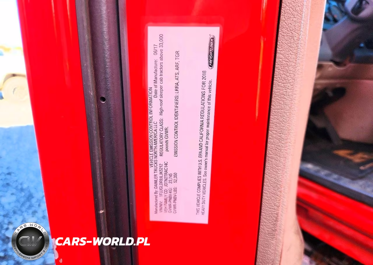 2018 Freightliner Cascadia 125 Semi Truck VIN:1FUJGLDR9JLJK5212 - 12