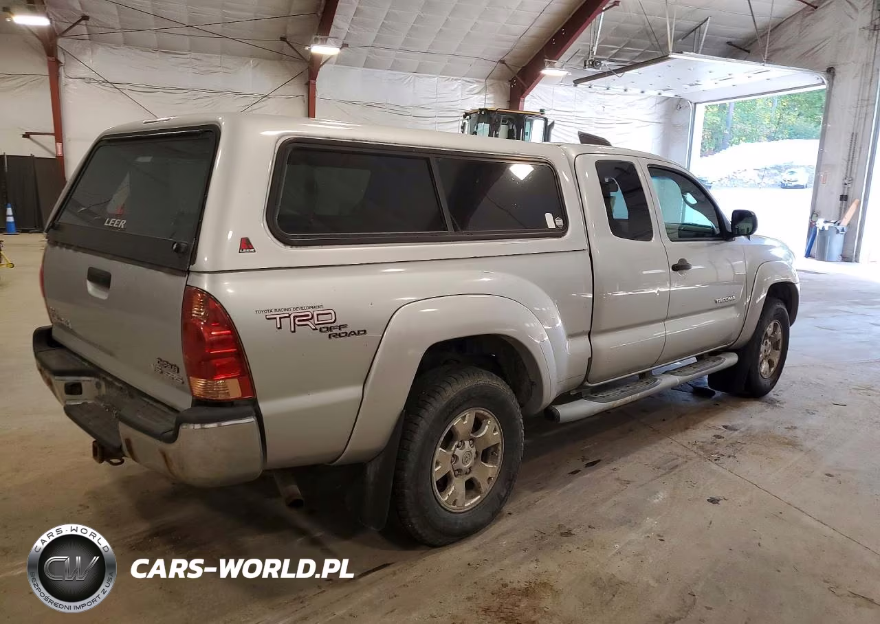 2008 Toyota Tacoma V6 VIN:5TEUU42N68Z555309 - 3