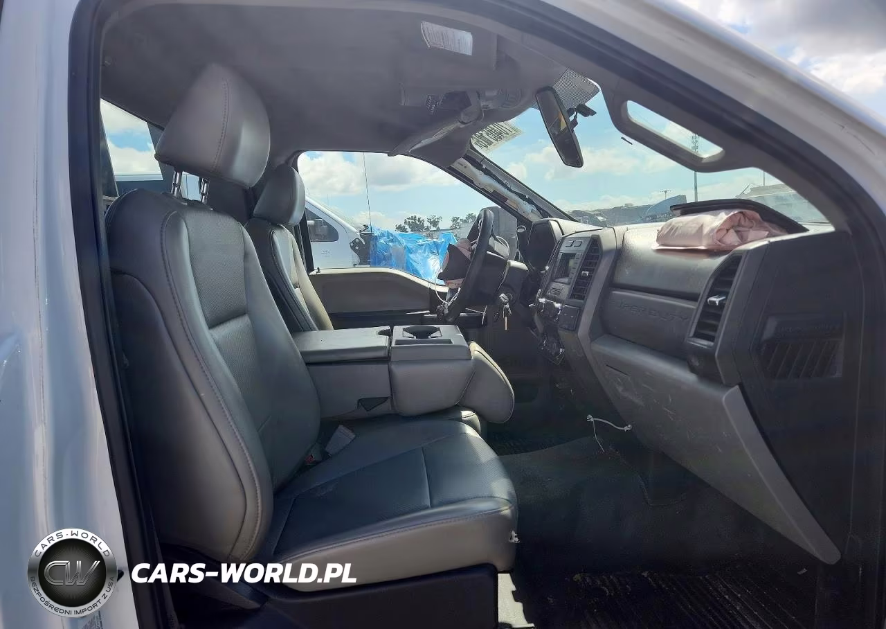 2019 Ford F350 Super Duty VIN:1FDRF3G67KEC24921 - 11