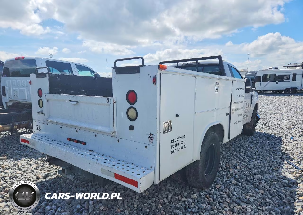 2019 Ford F350 Super Duty VIN:1FDRF3G67KEC24921 - 3
