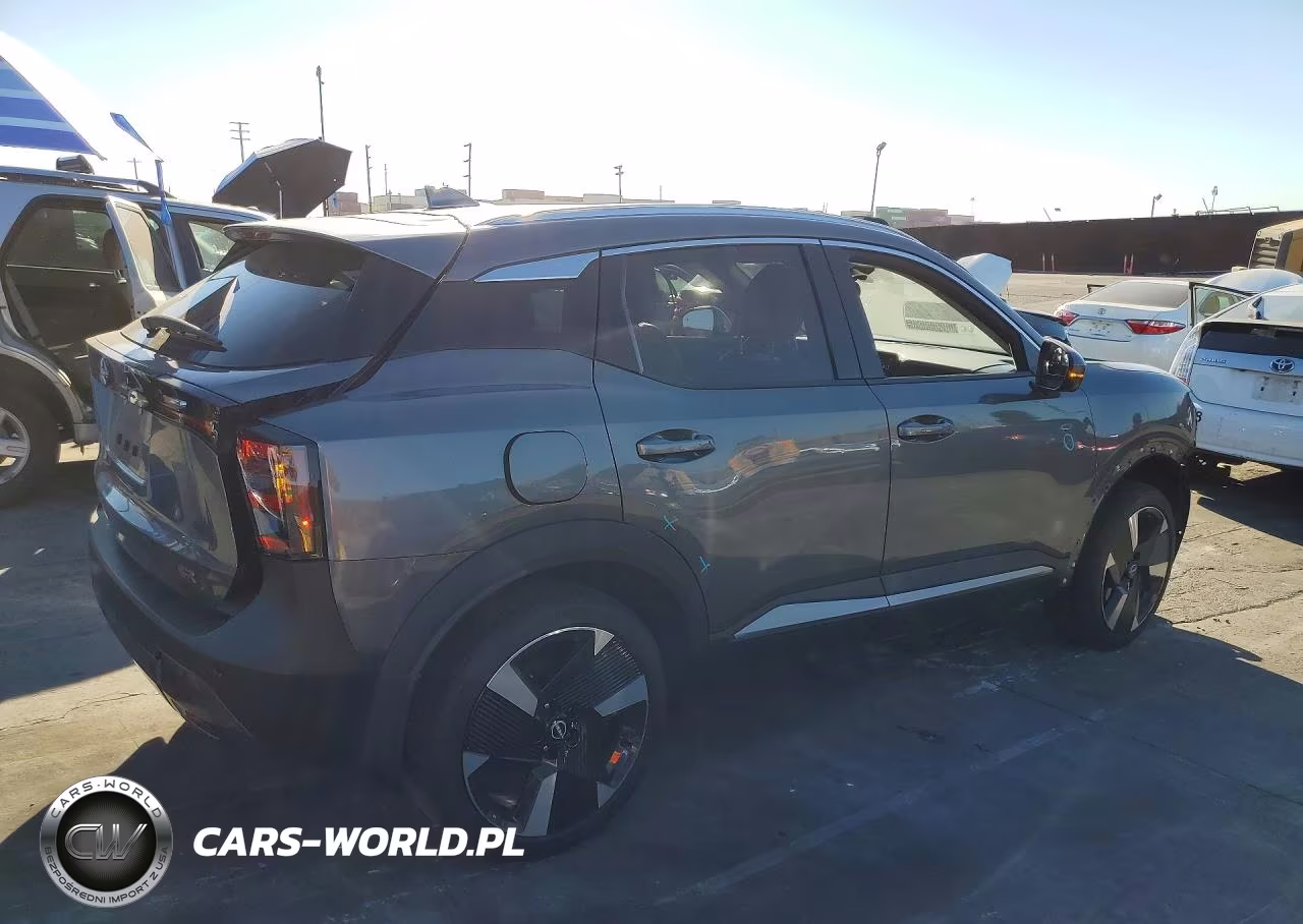 2025 Nissan Kicks Sr VIN:3N8AP6DA3SL376210 - 3