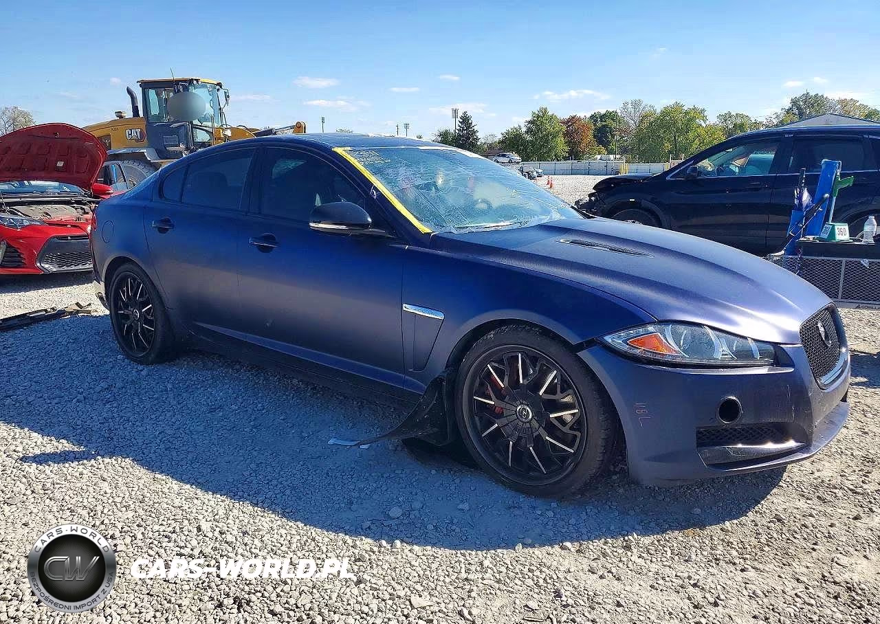2014 Jaguar Xf Supercharged VIN:SAJWA0HP4EMU11752 - 4