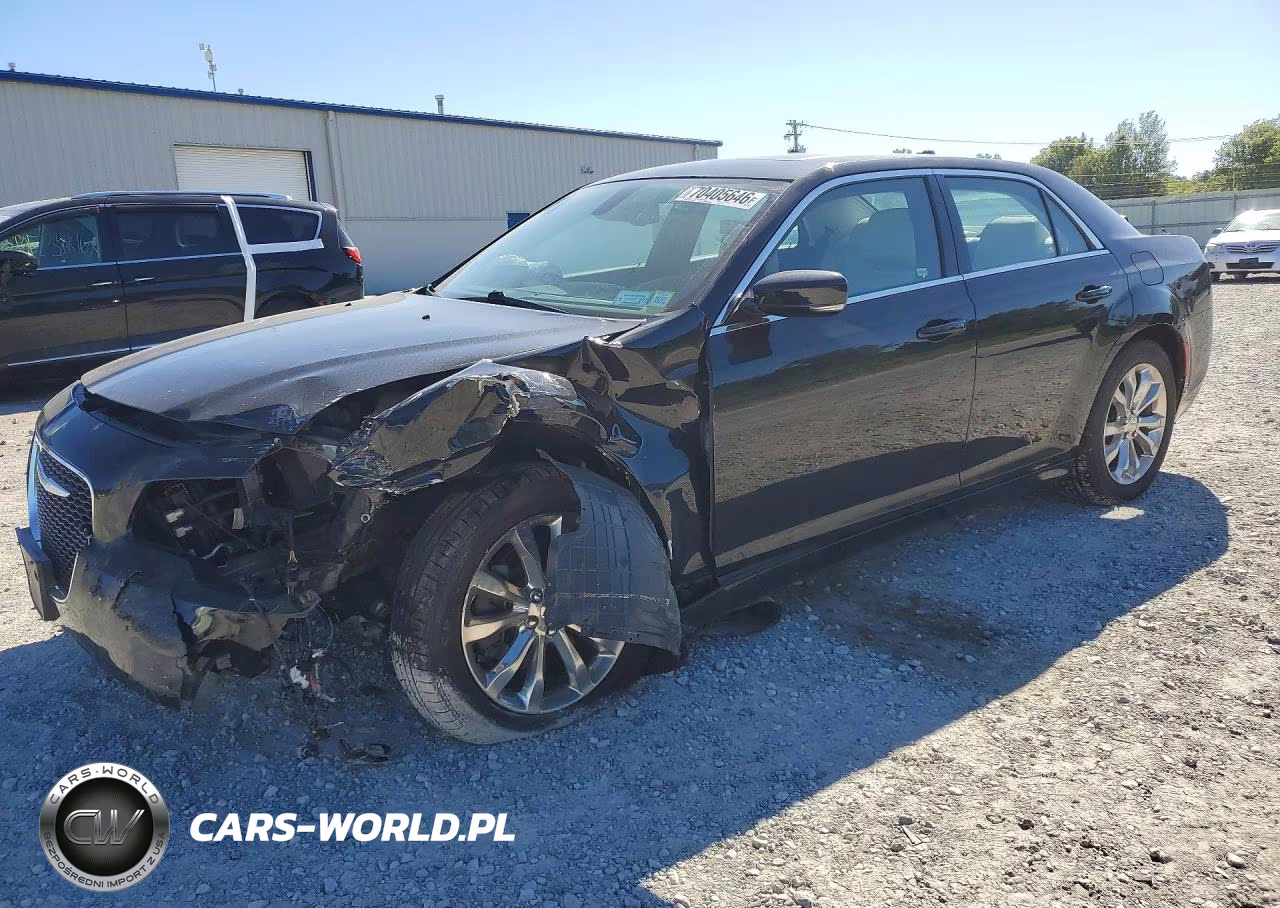 2021 Chrysler 300 Touring