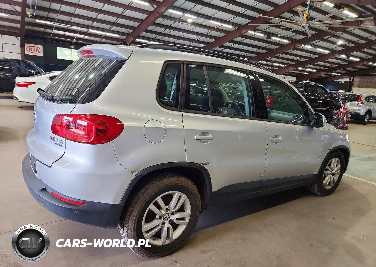 2015 Volkswagen Tiguan S VIN:WVGBV7AX0FW589745 - 3
