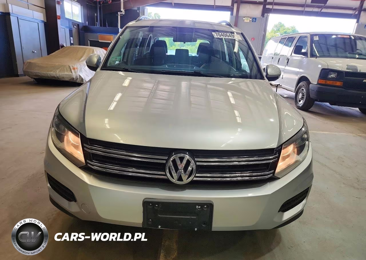 2015 Volkswagen Tiguan S VIN:WVGBV7AX0FW589745 - 5