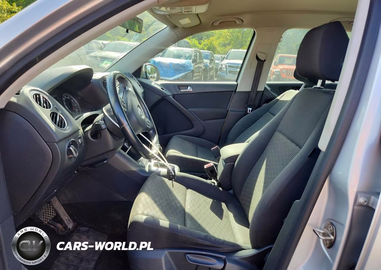 2015 Volkswagen Tiguan S VIN:WVGBV7AX0FW589745 - 7