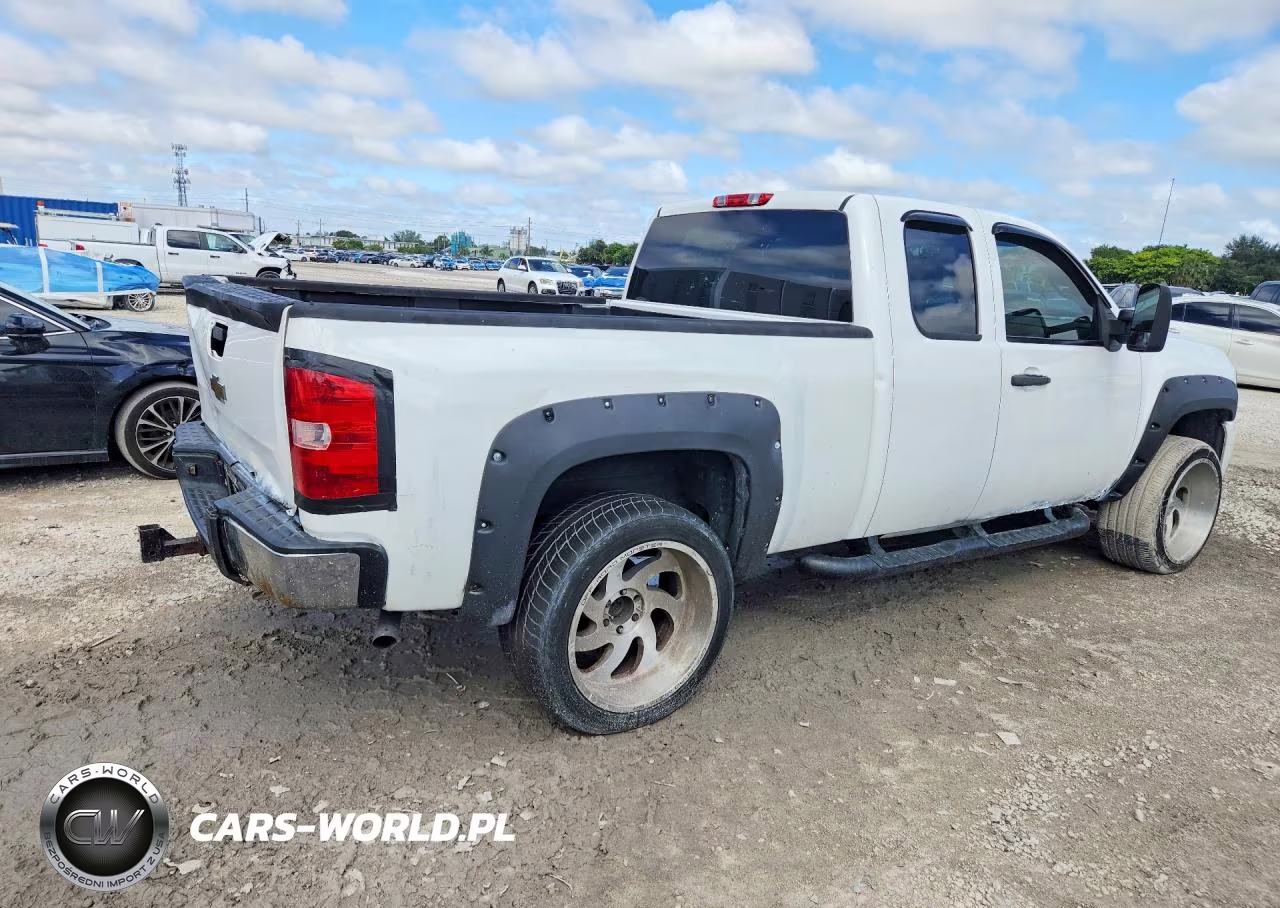 2010 Chevrolet Silverado K1500 Lt VIN:1GCSKSE31AZ119156 - 3