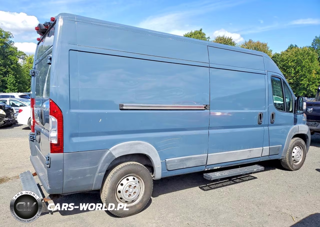 2018 Ram Promaster 1500 1500 High VIN:3C6TRVDG3JE161398 - 3
