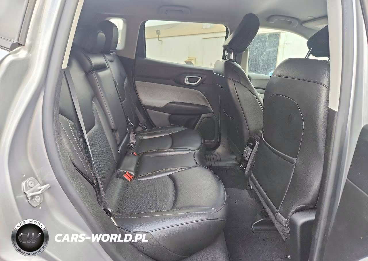 2022 Jeep Compass Latitude Lux VIN:3C4NJDFB3NT235568 - 11