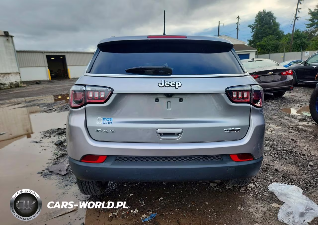 2022 Jeep Compass Latitude Lux VIN:3C4NJDFB3NT235568 - 6