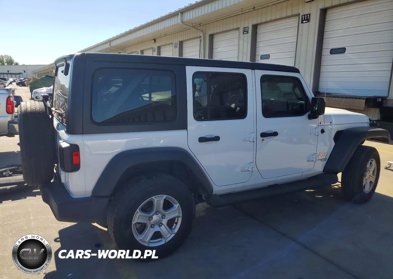2020 Jeep Wrangler Unlimited Sport VIN:1C4HJXDG9LW117352 - 3