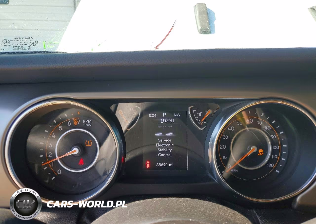 2020 Jeep Wrangler Unlimited Sport VIN:1C4HJXDG9LW117352 - 9