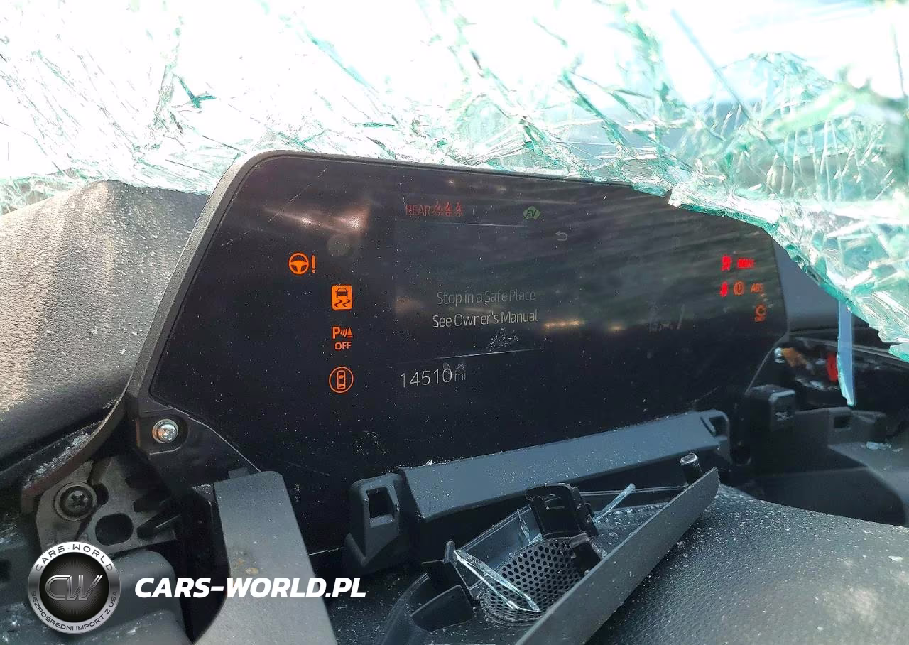 2024 Toyota Prius Limited VIN:JTDADABU7R3013435 - 9