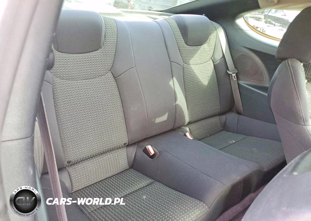 2011 Hyundai Genesis Coupe 2.0T VIN:KMHHT6KD5BU063969 - 10