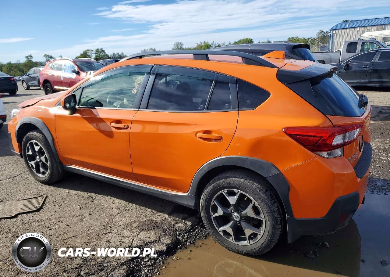 2018 Subaru Crosstrek Premium VIN:JF2GTADC7J8218327 - 2