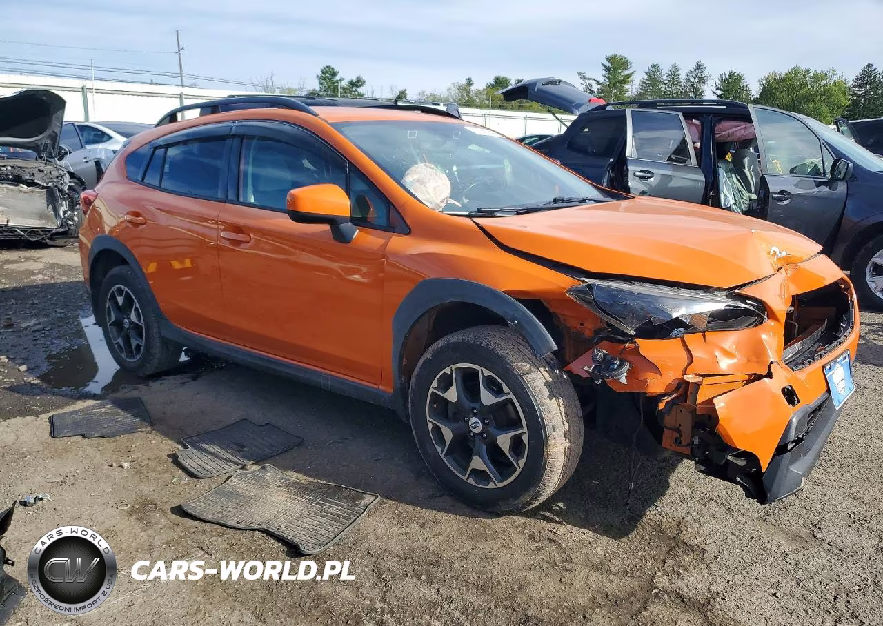 2018 Subaru Crosstrek Premium VIN:JF2GTADC7J8218327 - 4