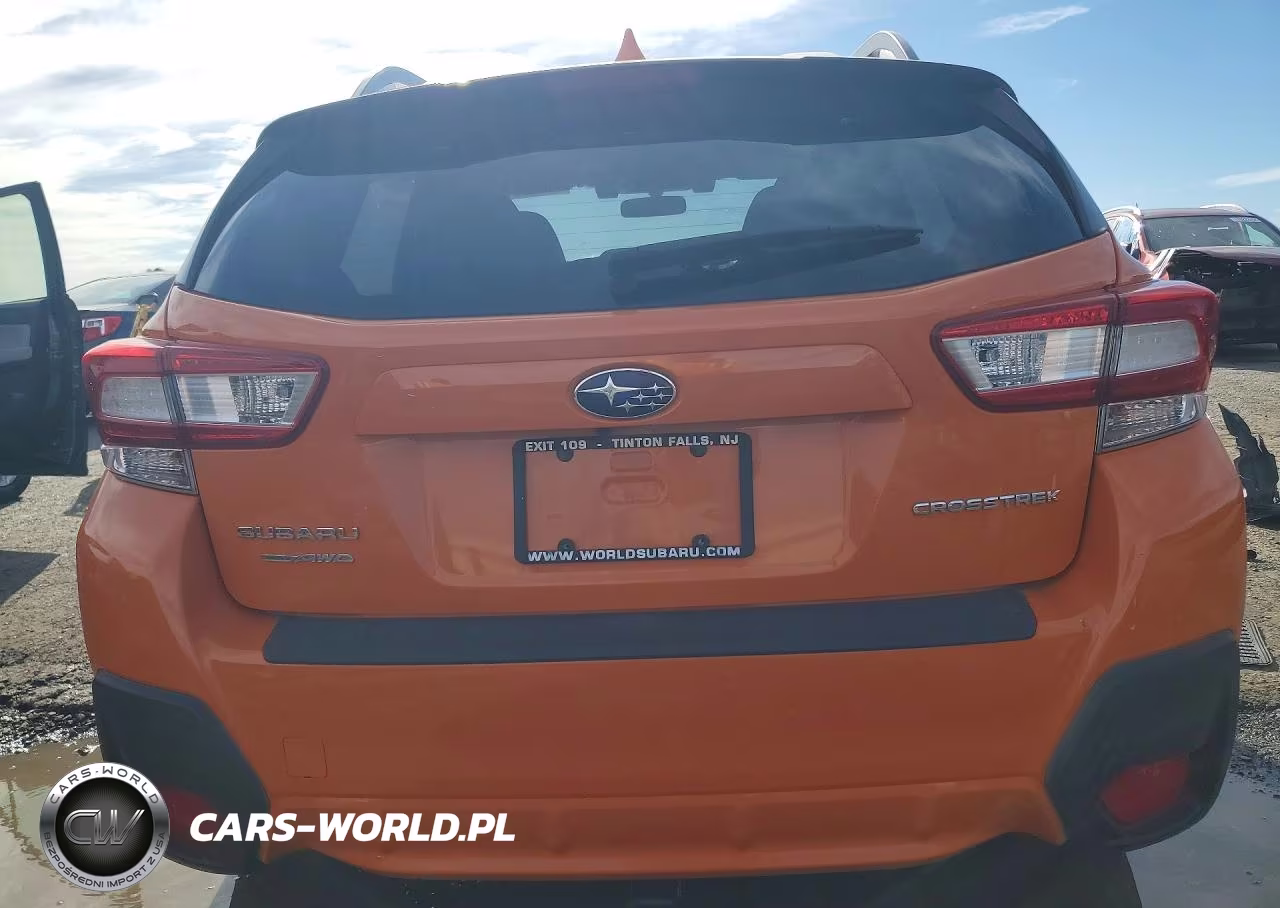 2018 Subaru Crosstrek Premium VIN:JF2GTADC7J8218327 - 6